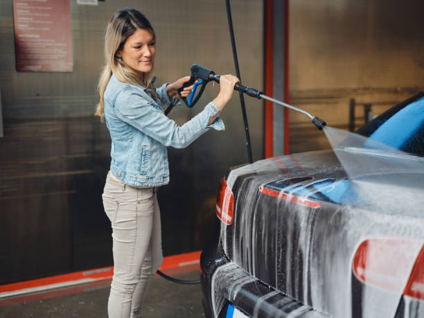 Best Garage Pressure Washing  in Kealakekua, HI